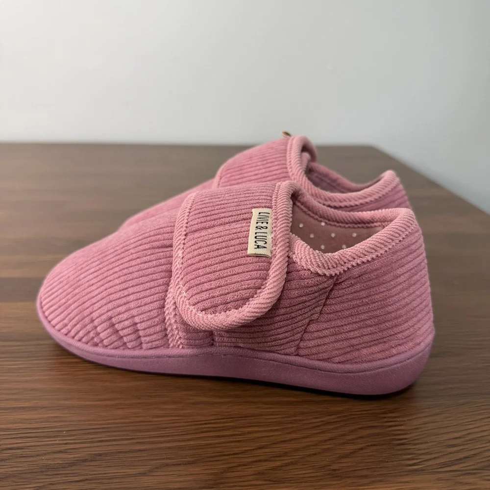 Livie & Luca Hug Rose Corduroy‎ Kids Slippers Size Large (12/13) NWOT